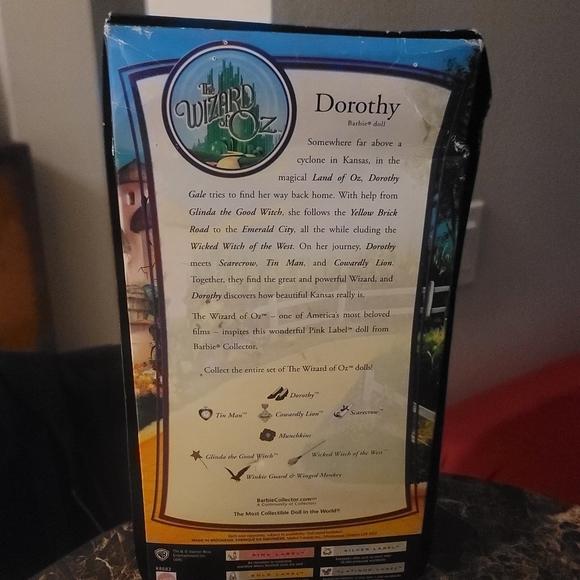 Dorothy Barbie 👠 ✨️ Pink label 🩷 collectors doll - Picture 5 of 10